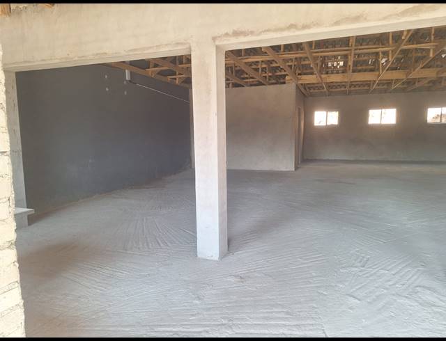 100M² RETAIL TO LET IN ROCKY DRIFT